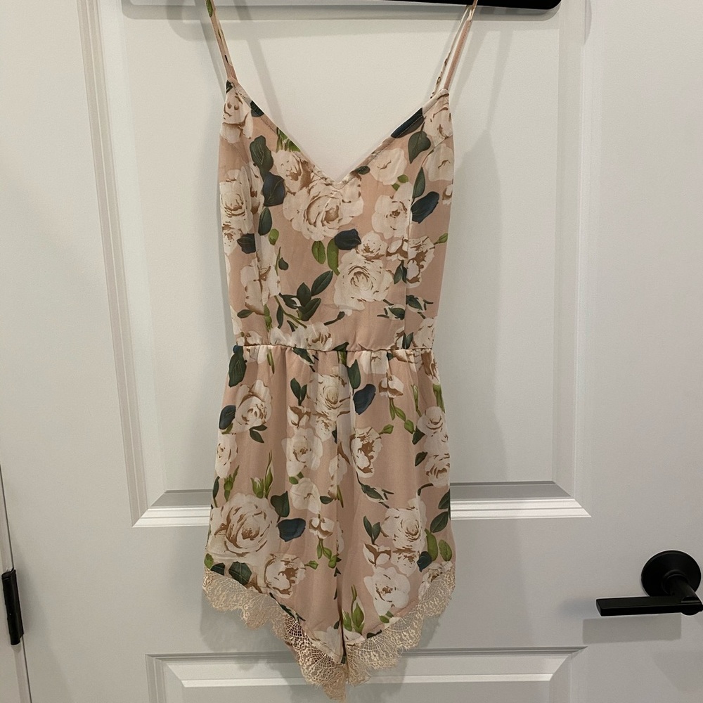 Floral Romper size M